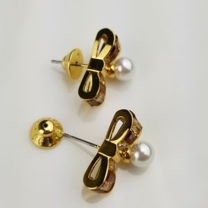 henri bendel Jewelry - Henri Bendel Striped Bow Pearl Stud Earrings henri bendel Jewelry - Henri Bendel Striped Bow Pearl Stud Earrings